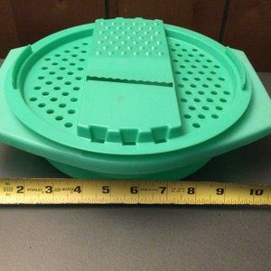Vintage TUPPERWARE Slicer  786-6 & 787-3 No lid